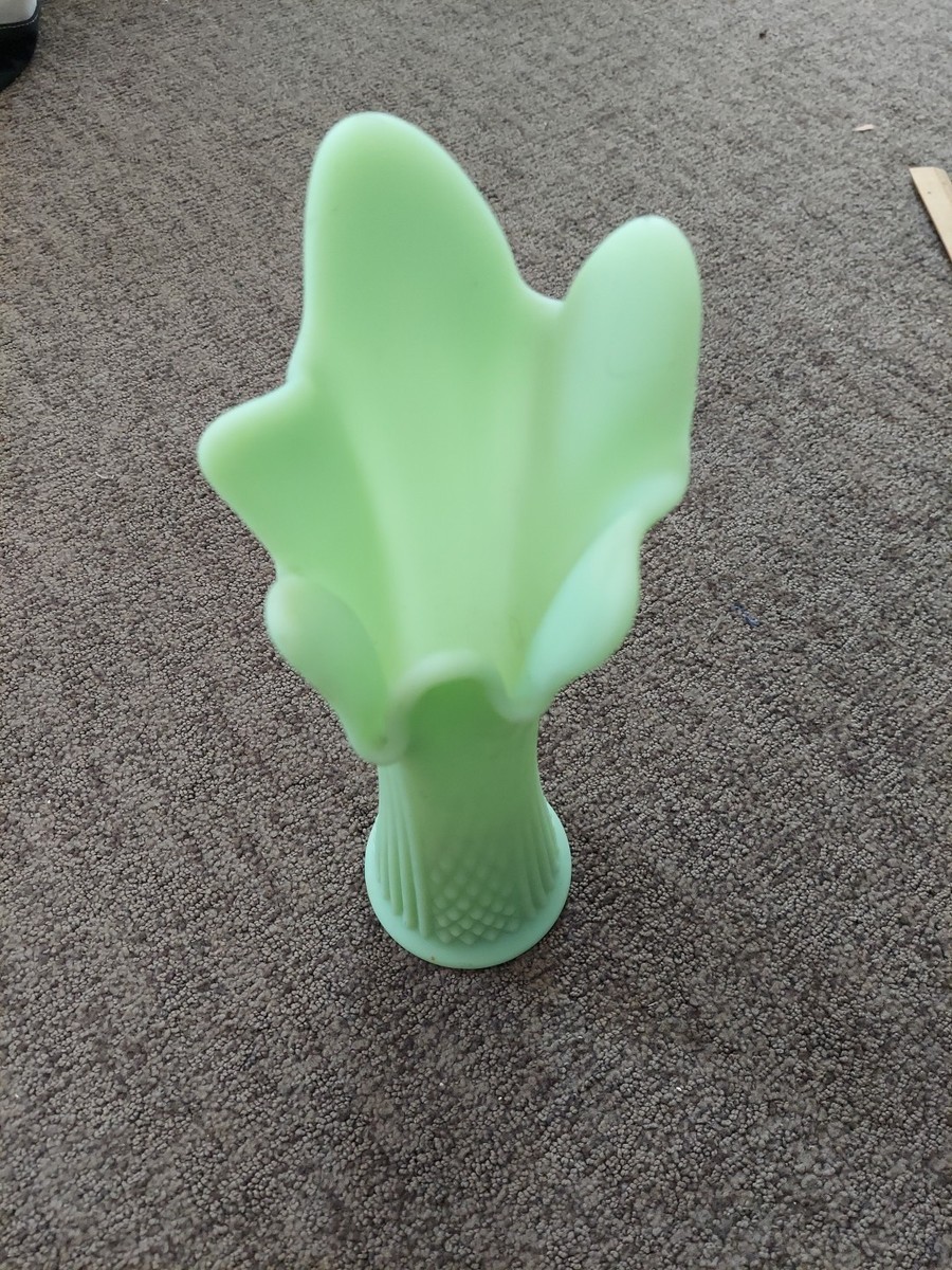 Fenton Custard Vaseline Uranium Lime Green Diamond Ribbed Swung