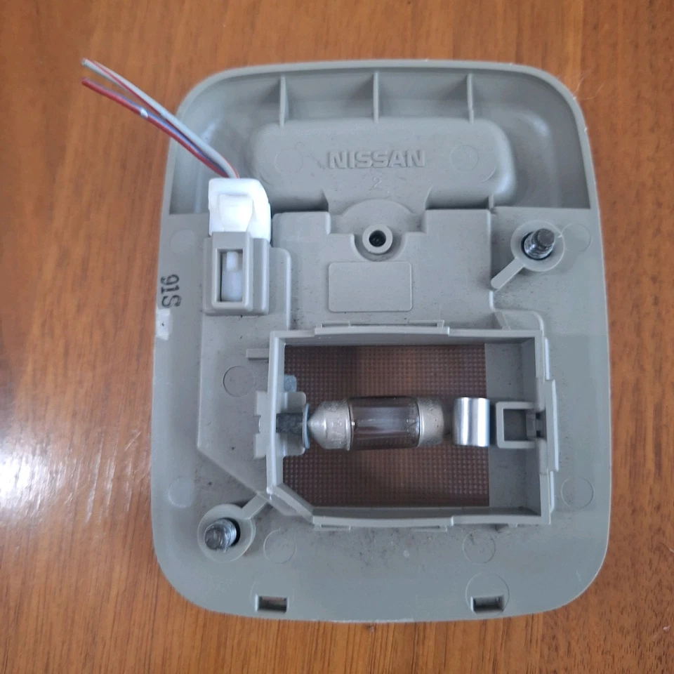 Interruptor de luz domo interior Infiniti G20 99 00 01 02 OEM NISSAN PRIMERA p11 Foto 2 de 2