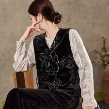 Women's New Chinese Fashion Pearl Embroidery Strap Vest Retro V-neck Waistcoat