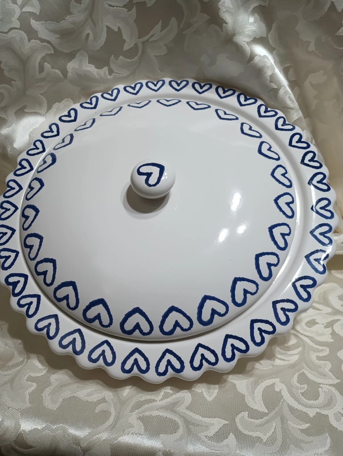 Two Bears Pottery Heart Stamped Pie Plate With Lid 12 1/2"