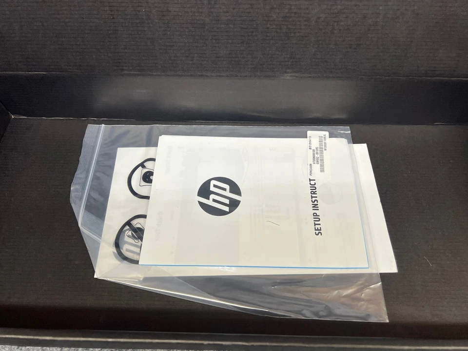 HP ElitePad 900 64GB, Wi-Fi, 10"  Brand New In Box! - Image 4 of 4