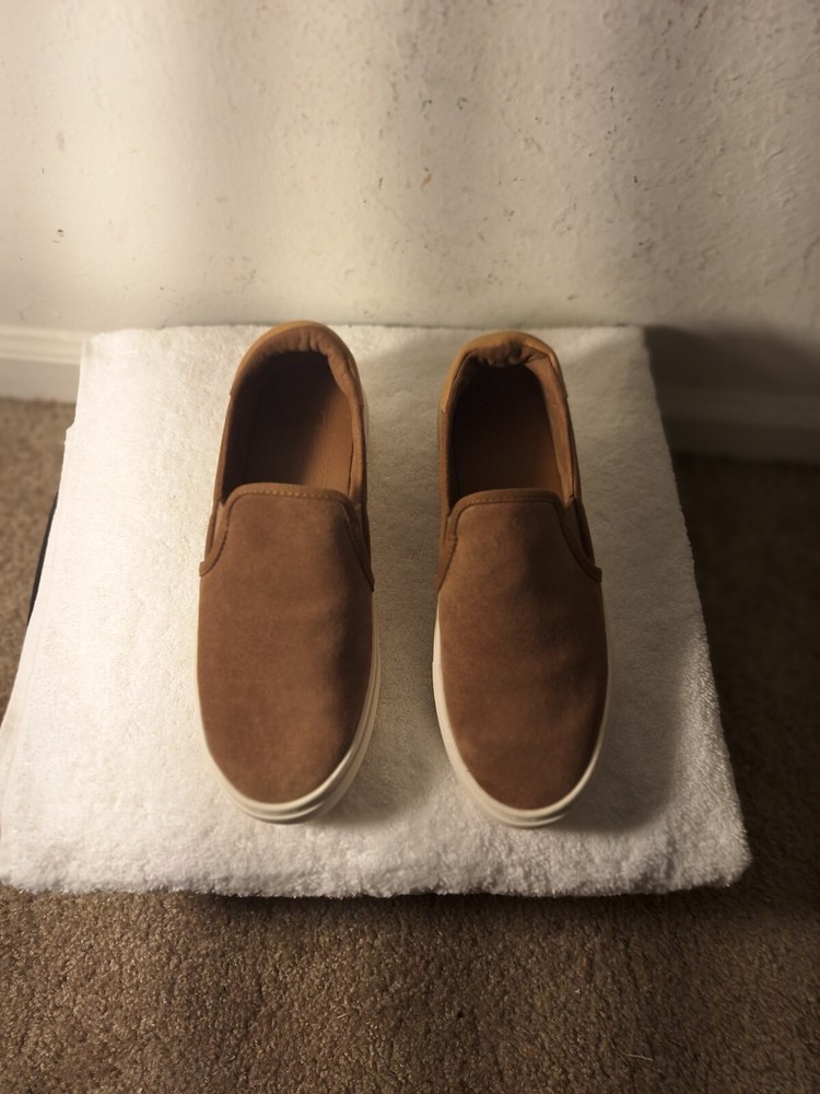 UGG Suede Tan Leather Slip On Sneaker Shoes Womens Size 6 Good Condition