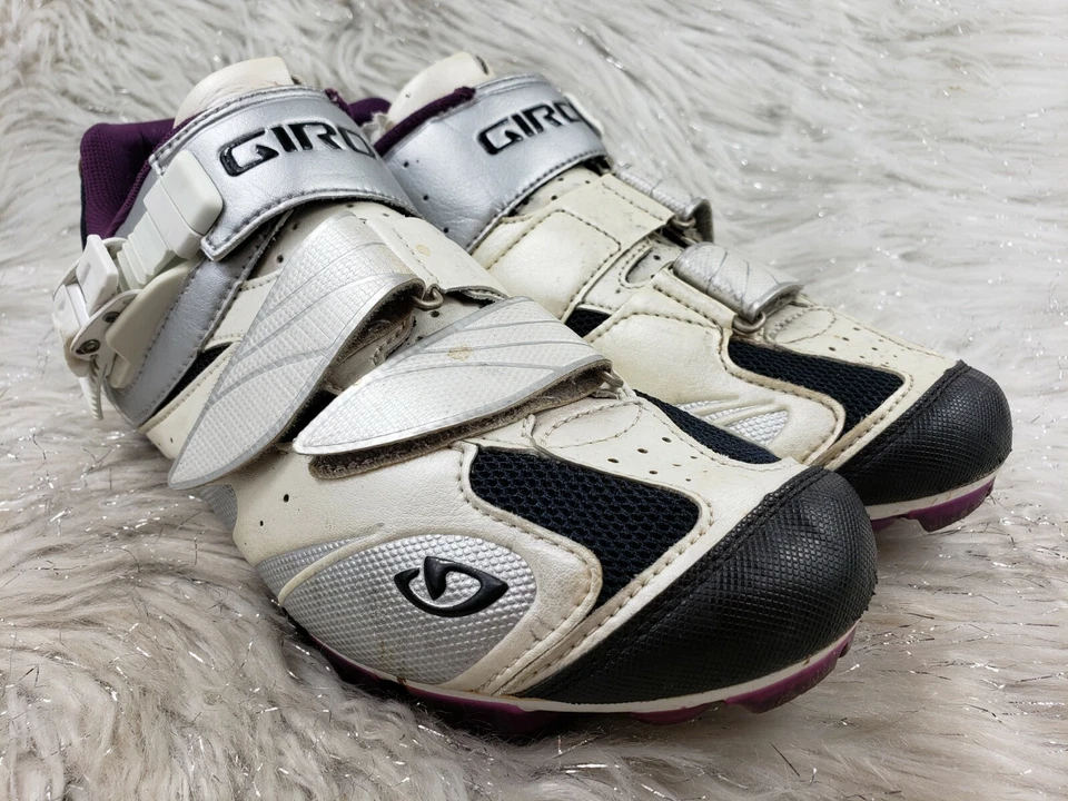 Zapatos de ciclismo GIRO Manta para mujer talla US 9,25 EUR 41,5 Foto 3 de 4