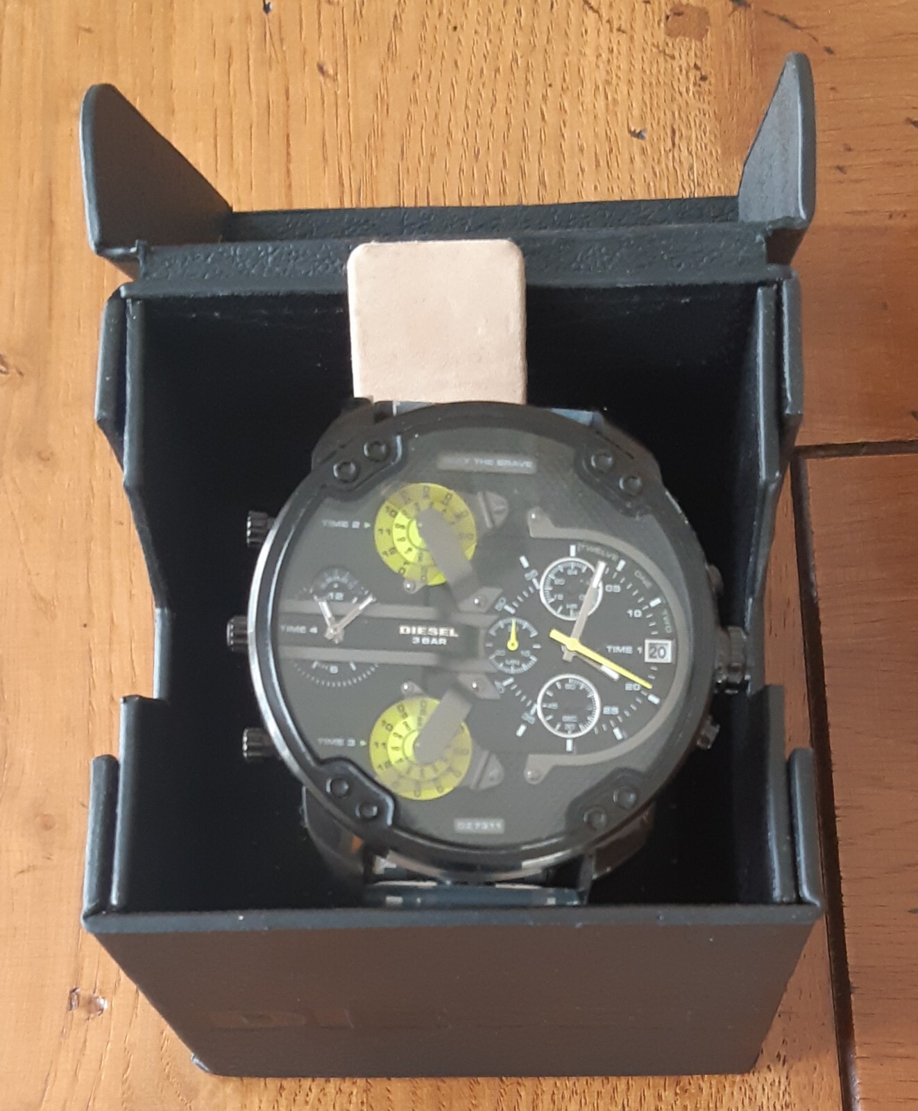 Montre Diesel DZ7311 Mr Daddy Noire en Acier Inoxydable Haut de Gamme