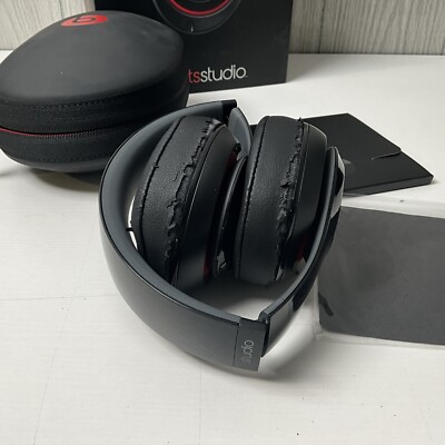 Beats Studio 2.0 Wired Over Ear Headphones Black With Case Beats Studio 2.0 Wired Over Ear Headphones Black With Case