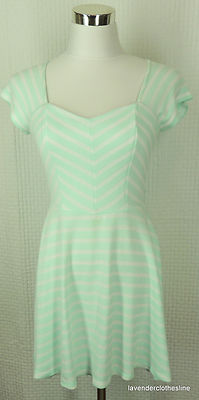 Green Envelope Los Angeles M Aqua & White Stretch Knit Dress Fits Smaller | eBay Green Envelope Los Angeles M Aqua & White Stretch Knit Dress Fits Smaller | eBay