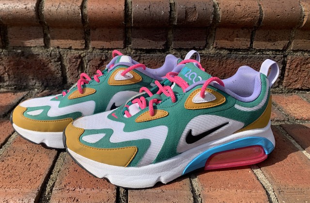 Size 7 - Nike Air Max 200 Mystic Green 