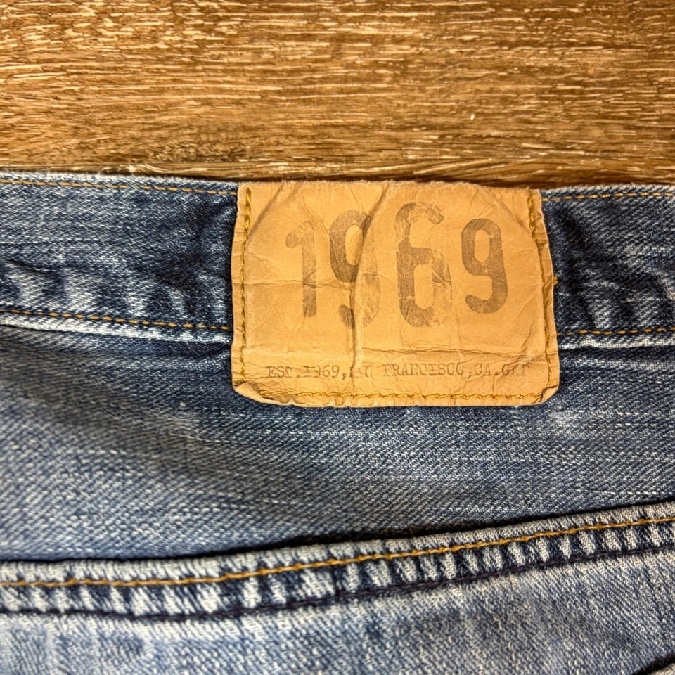 Vintage GAP 1969 Jeans 33x30 Loose Straight Fit Blue Wash Denim Faded Y2K - Image 3 of 4