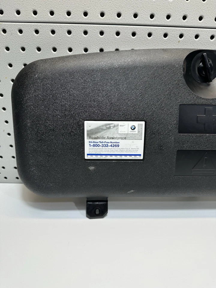 06-10 宝马 E60 535 525i 系列后备箱紧急轮胎工具套件盒 * * 仅盖 * * — 第 2/4 张图片