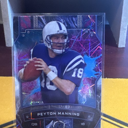2025 Topps Resurgence - Peyton Manning #44 Sky Blue & Pink Shock Refractor - Bild 4 von 6