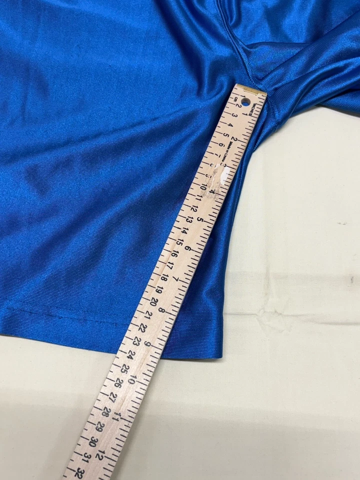 Pantalones Cortos de Baloncesto UCLA Bruins Para Hombre Grandes NCAA Por Ka INC 90s Satén Brillo Logo 9” Foto 2 de 4