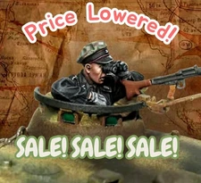 1/35 Resin Figure German Tank Commander w Binoculars Model Kit 33142 SALE PRICED