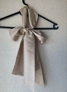 GUCCI Vintage Bowtie Foulard Élégant Ruban Écharpe pour Femme Bureau Vêtements
