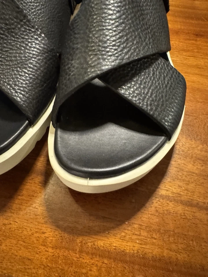 Sandalias para mujer ECCO Freja II de cuero con correa para el tobillo de cuero negro talla 11 Foto 2 de 4