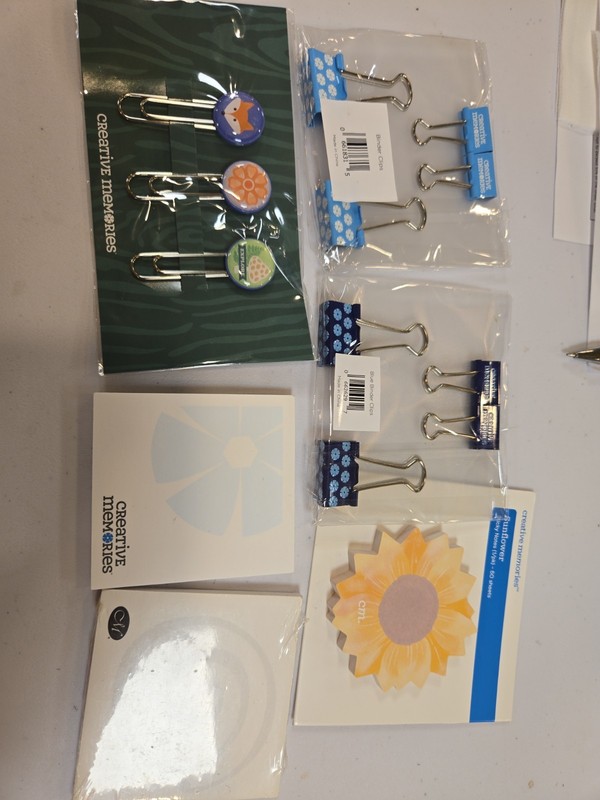 Creative Memories Binder Clips, Paper Clips & Sticky Notes