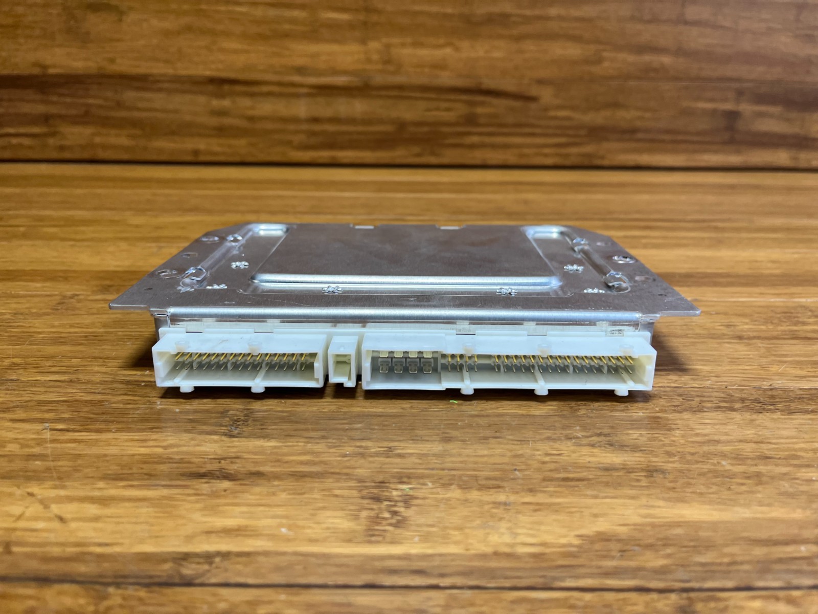 2017-2020 Maserati Levante M161 Active Suspension Computer Control Module OEM