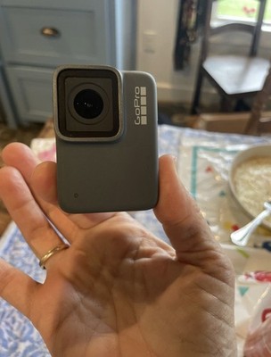GoPro Hero 7 Silver - Mint Condition - Includes Mount and 32GB SD Card