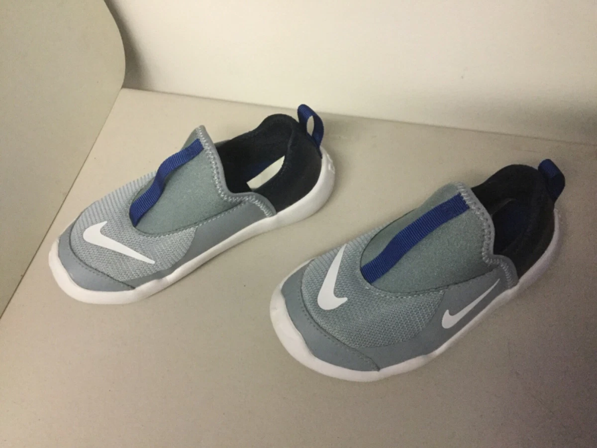 Nike lil hotsell swoosh shoes