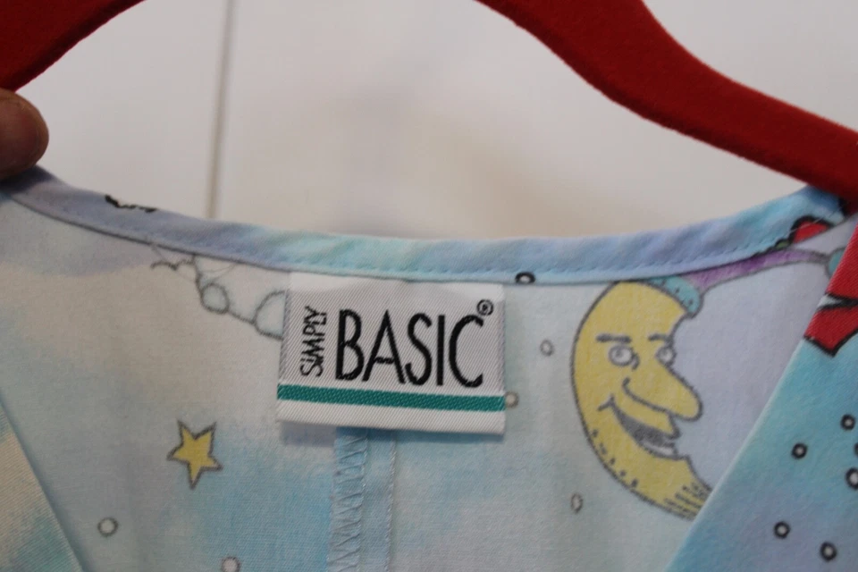 Simply Basic Scrub Top Christmas Peace On Earth Size Large - Image 3 of 4