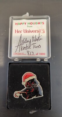 Star Wars Her Universe 2013 Holiday Pin Darth Vader Ashley Eckstein Signed 
