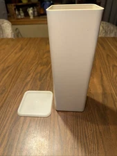 VTG Tupperware 1696-7 Velveta Cheese Keeper/Tray, Butter or Cracker Keeper