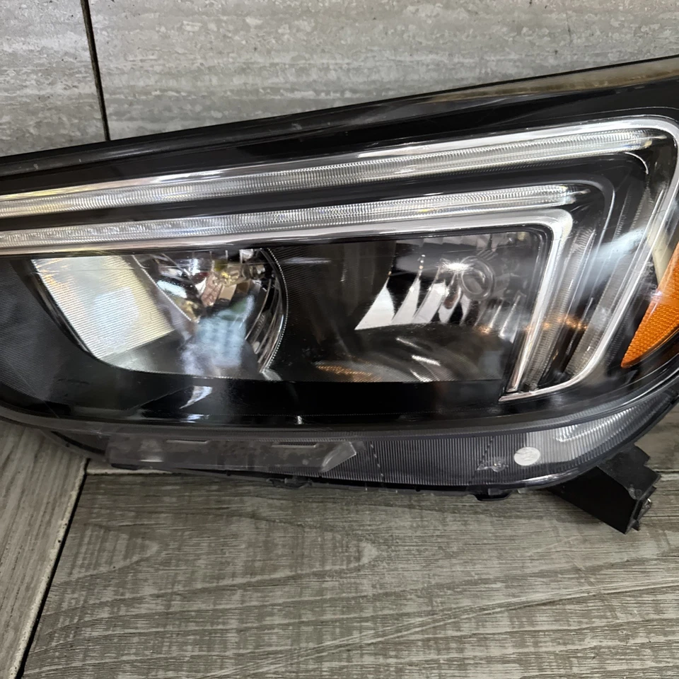 🥇 GENUINO CONJUNTO DE FAROS BUICK ENCORE 2017-2022 OEM CONDUCTOR IZQUIERDO CON LED Foto 3 de 4