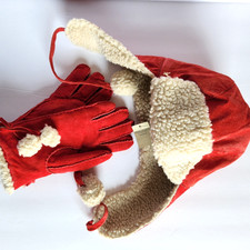 NWT American Eagle Womens Leather Suede Gloves  Bomber Cap One Size 8 