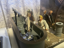 Star Wars Cantina Scene Diorama with Figures, Bar & Backdrop