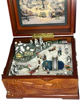 Thomas Kinkade Christmas St Nicholas Circle Village Music Box Collection 2004 