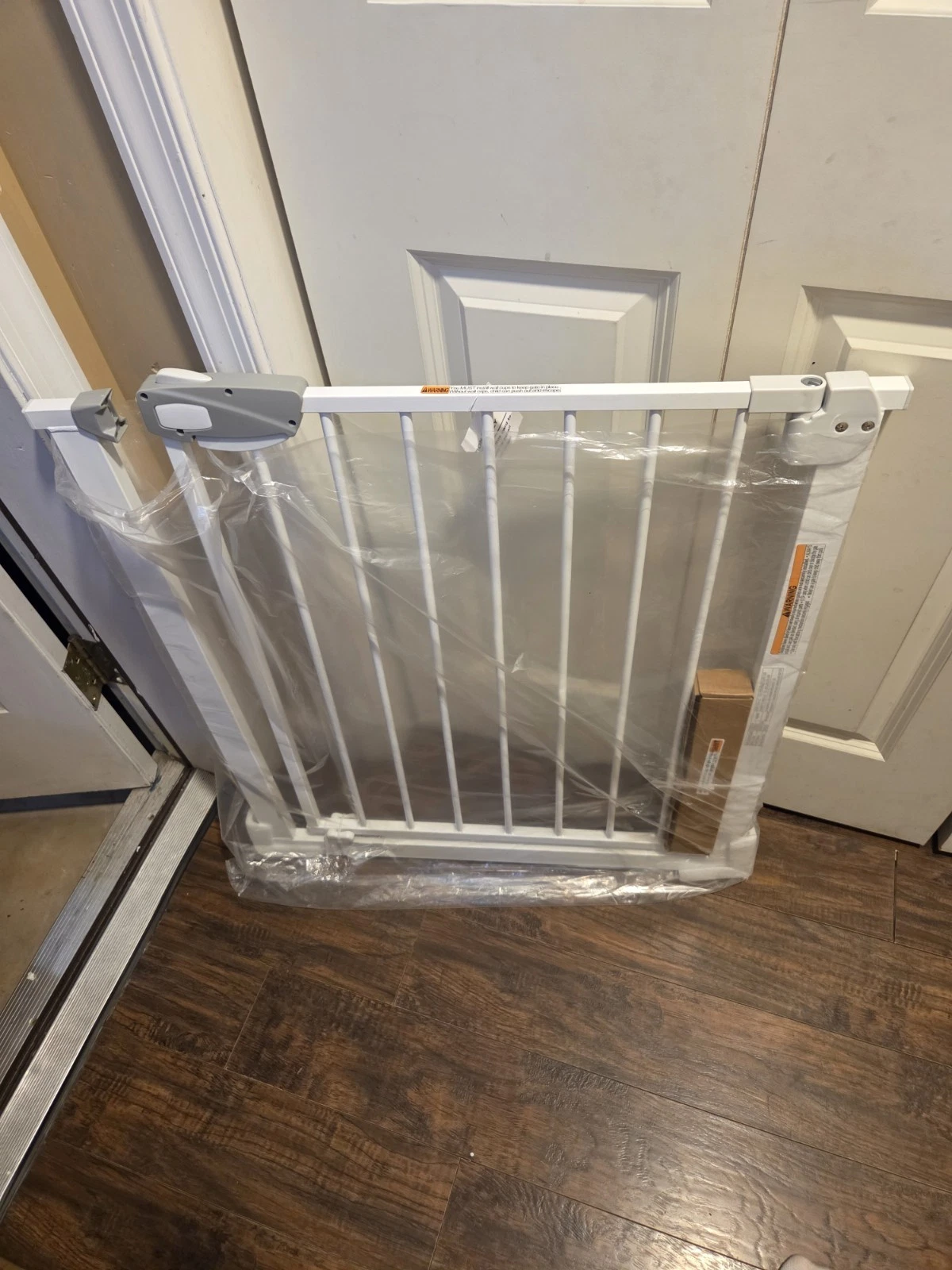 Baby Gate 30 Inches High White
