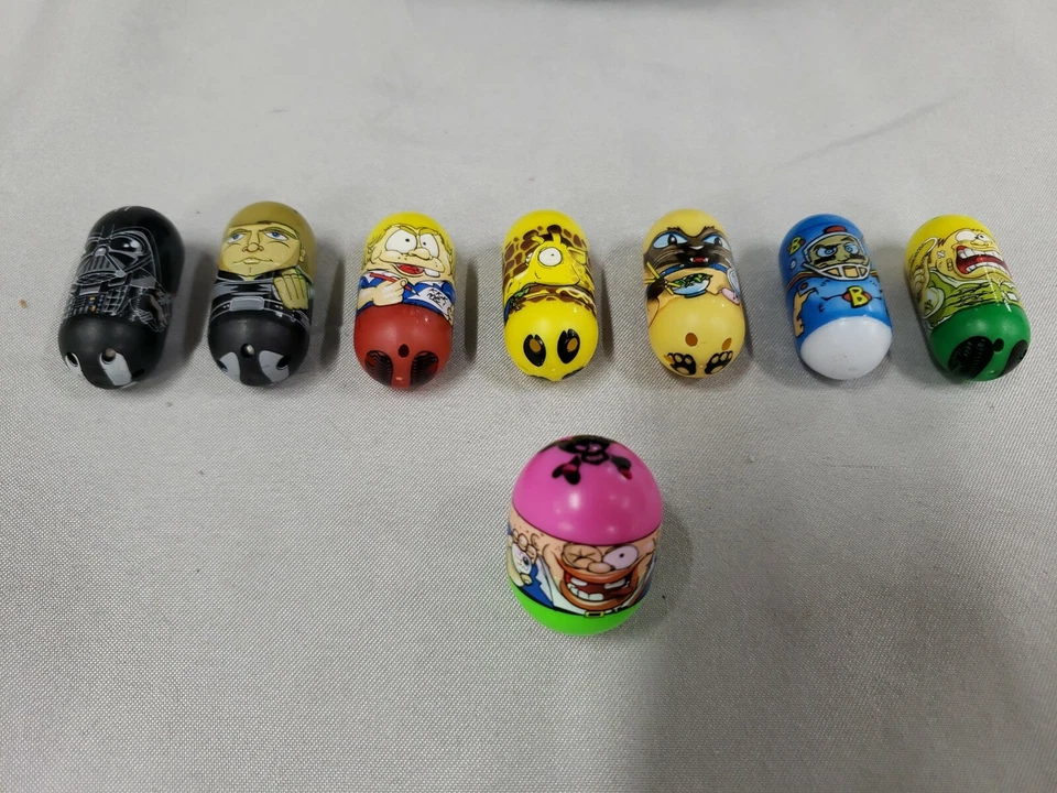 Star Wars Mighty Beanz Darth Vader Tin Case w/ 8 Beans - Image 4 of 4