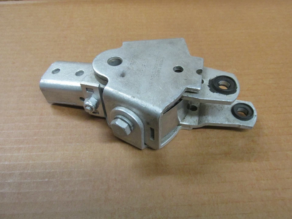 1967 -1972 PONTIAC TEMPEST LEMANS GTO FACTORY HURST 3 SPEED SHIFTER - Image 2 of 4