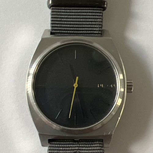 Nixon "The Time Teller" Minimal Series Grey Charcoal Watch, 40mm ๐ ๐ฅ - Picture 5 of 16
