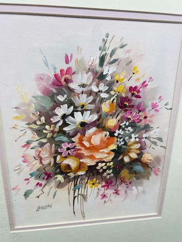 Pair of 1980s Framed Oil Paintings Florals Pink SIGNED by Pam Lethlean Australia - Picture 6 of 14