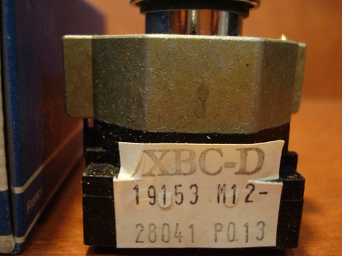 Telemecanique XBC-D19153M12 selector switch - Picture 3 of 3