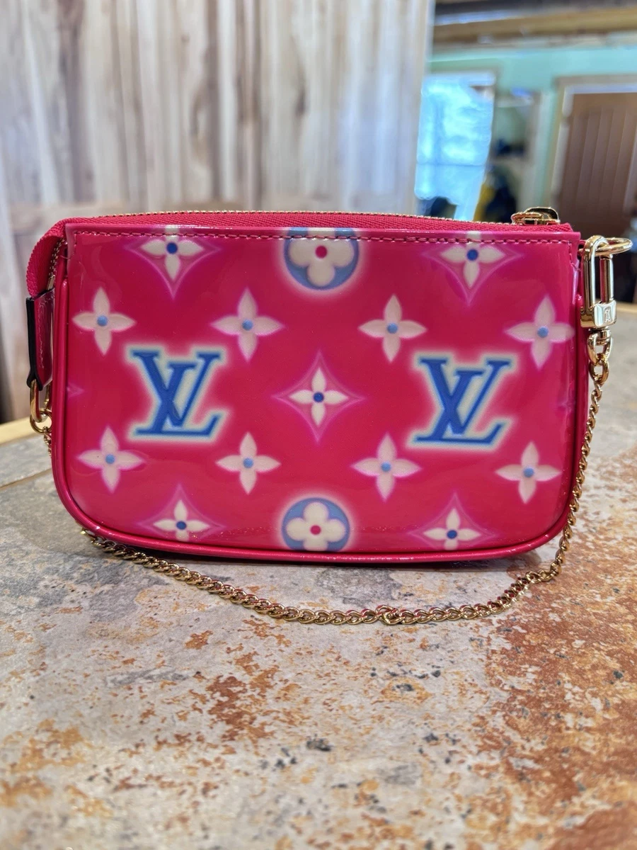 Louis Vuitton Pochette Pink Clutch Bags & Handbags for Women for