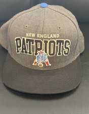 Vintage New England Patriots NFL Mitchell  Ness Snap Back Hat Gray Black Brim