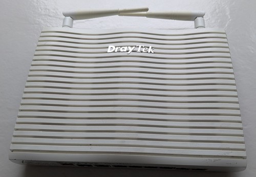 DrayTek Vigor2860n vDSL2 Wireless & Security Firewall with UK PSU - Afbeelding 5 van 7