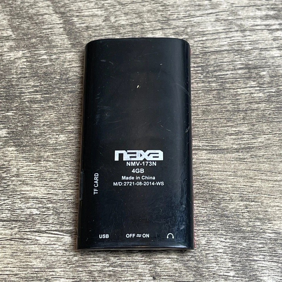 Reproductor multimedia portátil Naxa NMV-173N rojo y negro pantalla LCD de 1,8" 4 GB de memoria Mp3 Foto 2 de 4