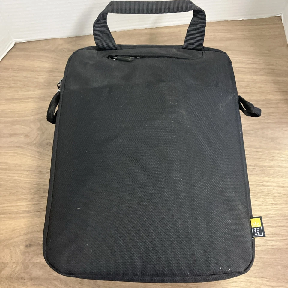 Case Logic Carry Case For iPad 10.1” Tablets - Image 2 of 4