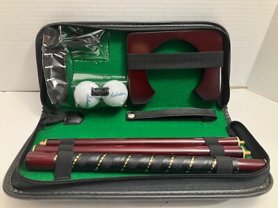 Portable Mini Golf Set With Carry Case-New-Please See Pictures