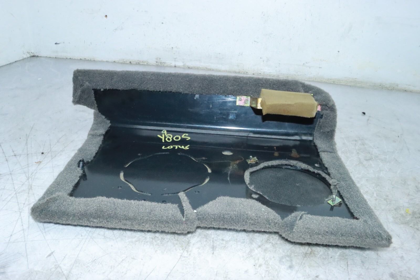 92 LOTUS ELAN REAR BEHIND SEAT RH SPEAKER COVER GRILLE CARPET TRIM PANEL Y9805