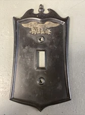 Vintage Dilly Mfg. USA Metal Eagle Single Light Switch Plate Cover
