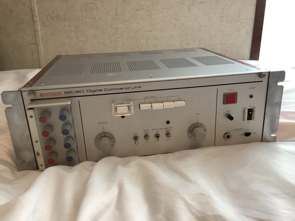 hitachi sk 90 digital command unit - Image 2 of 4