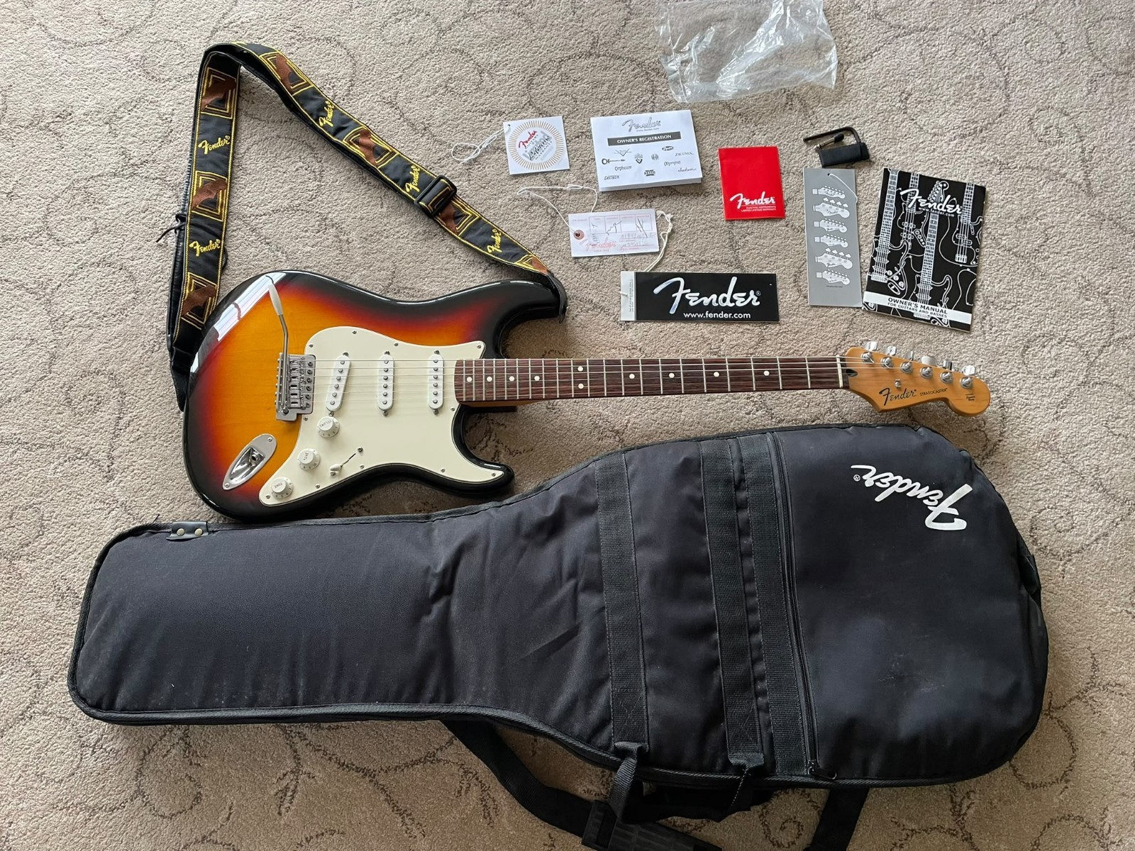 Fender Standard Stratocaster Mexican Brown Sunburst Rosewood 2010 Guitar