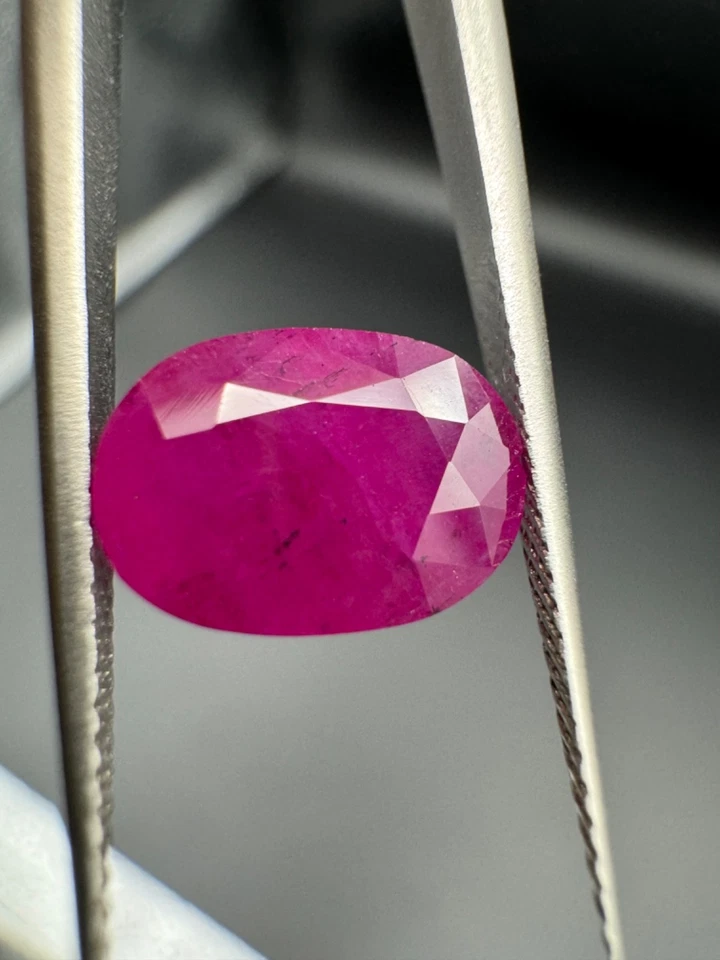 3.17 carats Untreated Ruby Loose Gemstone from Jegdalek Mine Afghanistan - Image 4 of 4