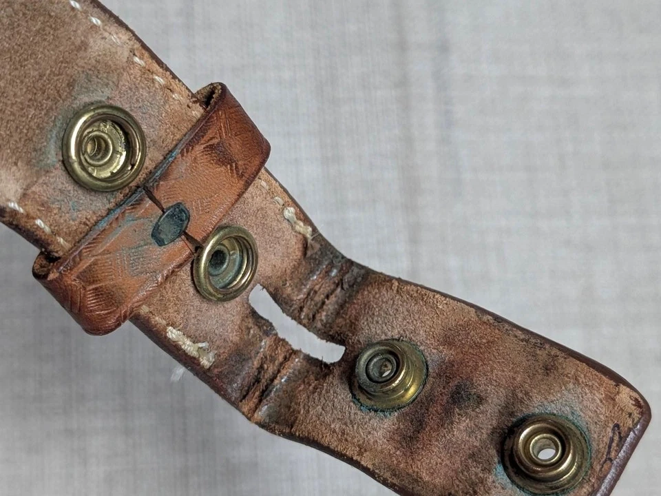 Cinturón hebilla vintage TOOLED WESTERN cuero de vaca 44 marrón CABELAS dinero cremallera Foto 3 de 4