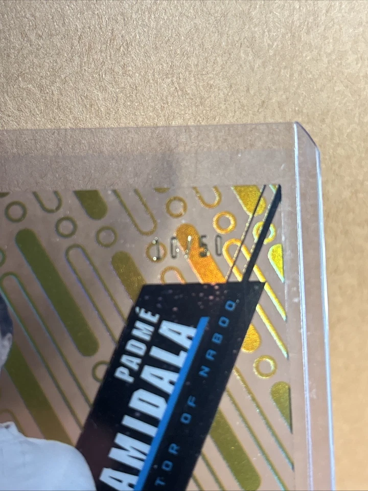 2016 Topps Star Wars High Tek Padme Amidala Pattern 1 Gold Rainbow /50 - Image 3 of 3