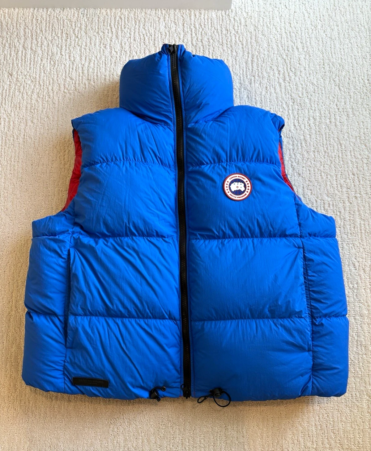 Canada Goose Angel Chen Bayan Reversible Puffer Vest Red/Blue Mens Size L 8825MC - product detail image 1