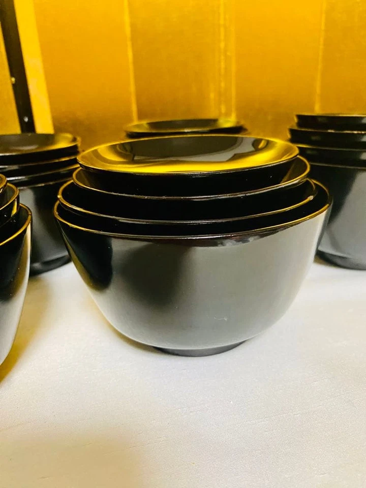 Juego de 5 cuencos de laca antiguos japoneses borde dorado madera Yotsuwan Foto 2 de 4